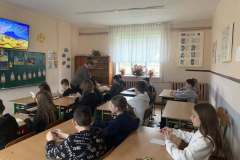 День-Героїв-Небесної-Сотні-у-6-А-класі_6
