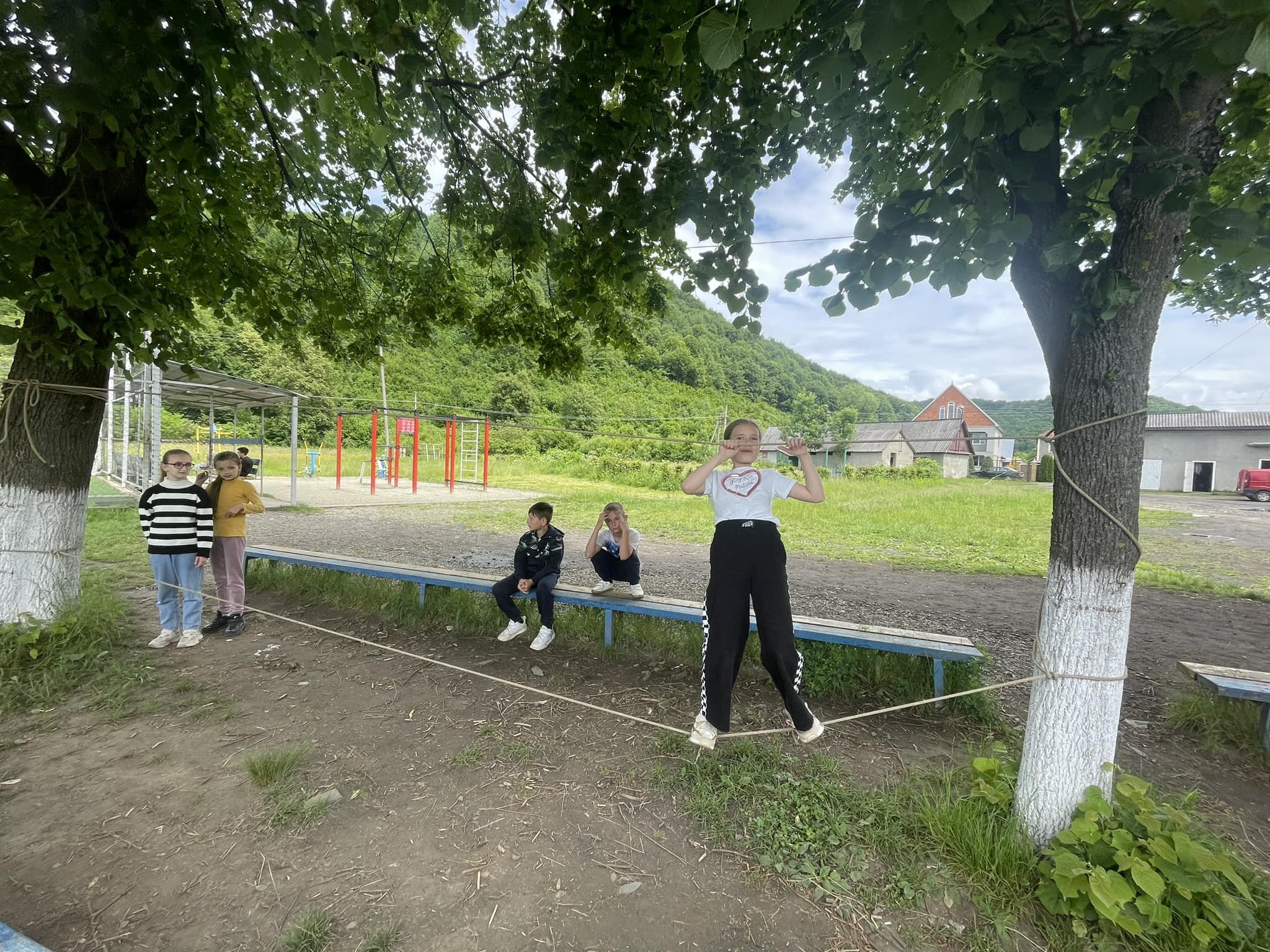 22